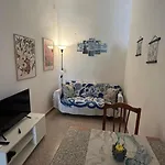 Casa Levante Daire Porto Alabe